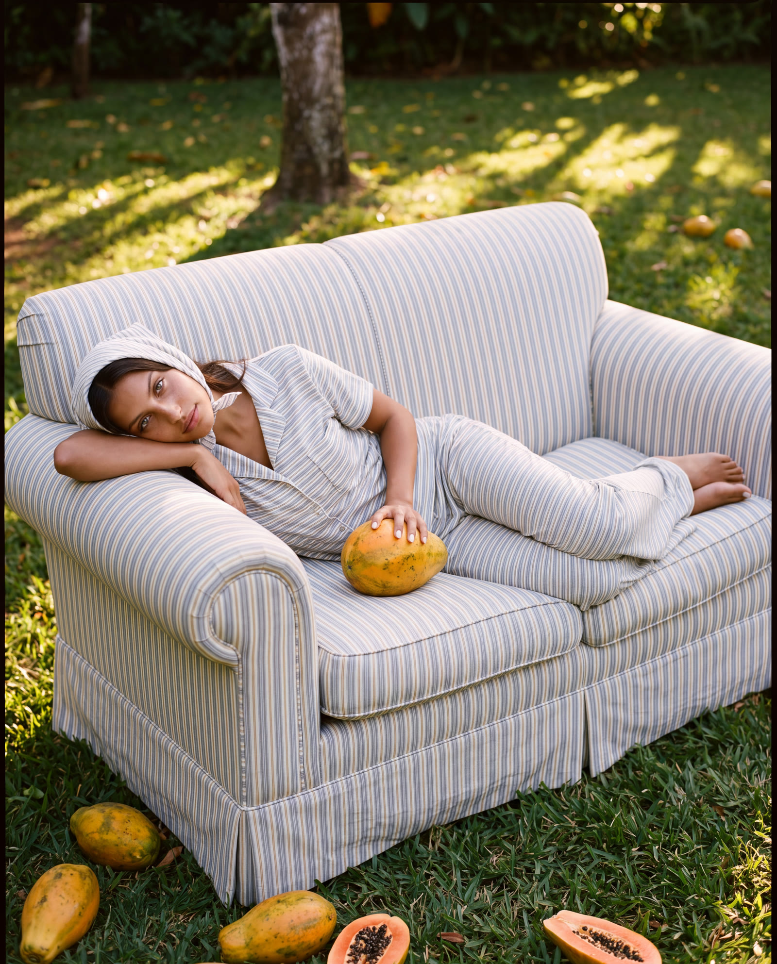 THE PAPAYA AFFAIR — siesta